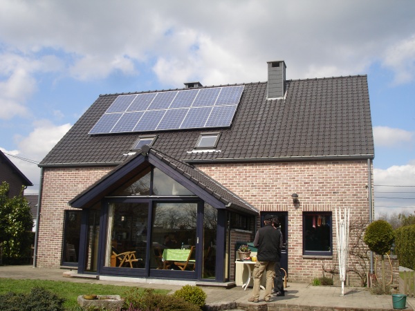 solar power system roof type for home